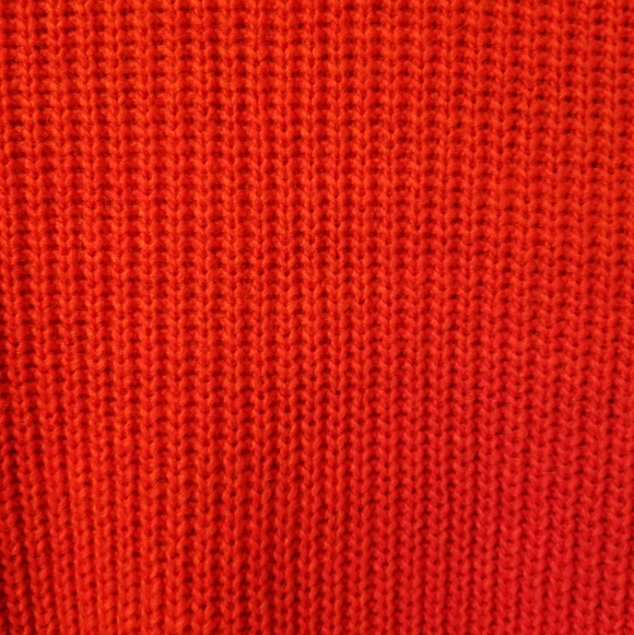 $365  19.70 NINETEEN SEVENTY Wool Sweater - Picture 5 of 7